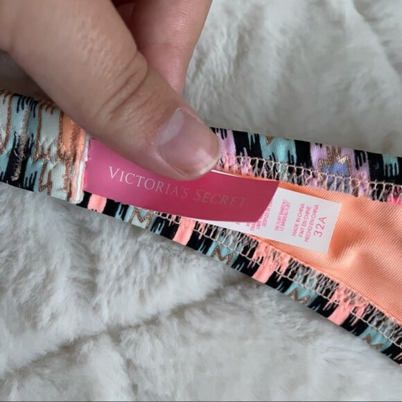 Victoria’s Secret | Warm Ikat “The Flirt Bandeau” Bikini Top | Size 32A - Picture 11 of 11
